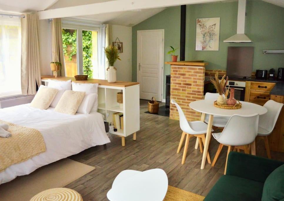 Chalet Cosy Au Coeur De La Foret De Broceliande Beignon Eksteriør billede